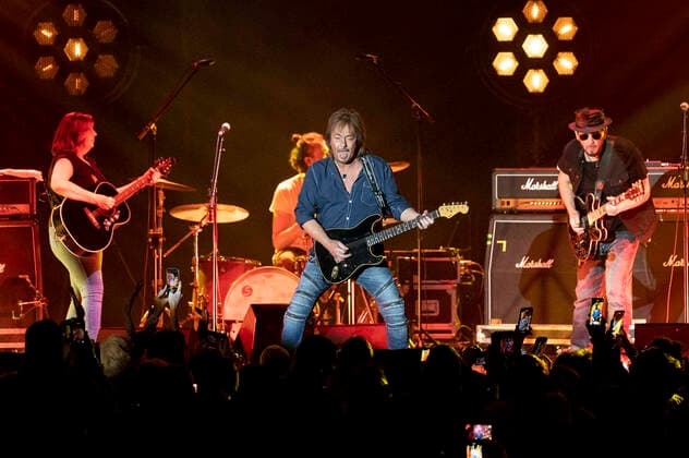 Chris Norman Band live at a concert of his Forever Tour at Messehalle Erfurt, 17 04 2022 Foto:xM.xKremerx xFuturexImage
