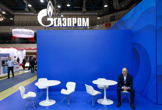 Bilder des Jahres 2022, News 04 April News Themen der Woche KW16 News Bilder des Tages MOSCOW, RUSSIA - APRIL 19, 2022: A view of the Gazprom display stand during Neftegaz 2022, the 21st International Exhibition of Oil and Gas Equipment and Technologies, held at Expocentre as part of the National Oil and Gas Forum. Anton Novoderezhkin TASS  TS12D646