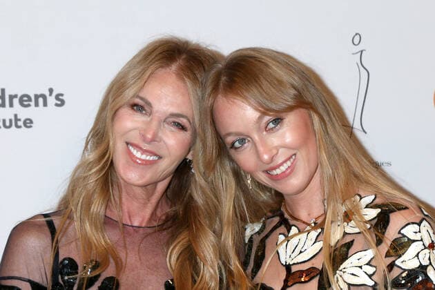 Entertainment Themen der Woche KW16 Entertainment Bilder des Tages April 19, 2022, Beverly Hills, CA, USA: LOS ANGELES - APR 19: Catherine Oxenberg, India Oxenberg at the 32nd Annual Colleagues Spring Luncheon at Beverly Wilshire Hotel on April 19, 2022 in Beverly Hills, CA Beverly Hills USA - ZUMAnc22 20220419_zaa_nc22_047 Copyright: xKathyxHutchinsx