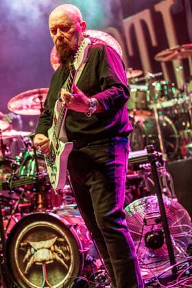 Tony Clarkin of Magnum live at a concert of the Gotthard Magnum European Tour 2022 at Capitol Hannover, 20 04 2022 Foto:xC.xSpeidelx xFuturexImage
