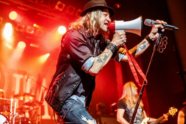 Nic Maeder of Gotthard live at a concert of the Gotthard Magnum European Tour 2022 at Capitol Hannover, 20 04 2022 Foto:xC.xSpeidelx xFuturexImage