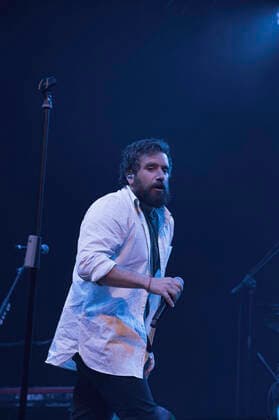Tommaso Paradiso Konzert in Rom rome 21 04 2022 Concert by Tommaso Paradiso at the Conciliazione auditorium with the new Space Cowboy tour. In the photo the singer Tommaso Paradiso  Copyright: xBarbaraxAmendolax xipa-agency.nex xBarbaraxAmendolax