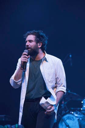 rome 21 04 2022 Concert by Tommaso Paradiso at the Conciliazione auditorium with the new Space Cowboy tour. In the photo the singer Tommaso Paradiso  Copyright: xBarbaraxAmendolax xipa-agency.nex xBarbaraxAmendolax