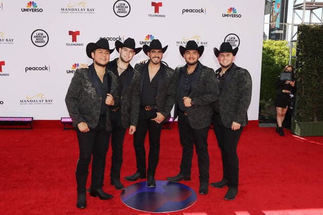 The members of the Mexican band Caliber 50 poses upon her arrival on the red carpet for the 2022 Latin American Music Awards, at the Michelob ULTRA Arena at the Mandalay Bay Resort and Casino in Las Vegas, Nevada, US, 21 April 2022. Red carpet of the Latin American Music Awards 2022 !ACHTUNG: NUR REDAKTIONELLE NUTZUNG!  Copyright: xRondaxChurchillx USA7093 20220422-d6853e72673a151b0b4314a6dfb95332ec41de55