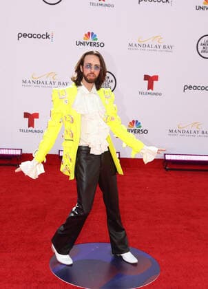 Colombian singer Esteman poses upon his arrival on the red carpet for the 2022 Latin American Music Awards, at the Michelob ULTRA Arena of the Mandalay Bay Resort and Casino in Las Vegas, Nevada, US, 21 April 2022. Red carpet of the Latin American Music Awards 2022 !ACHTUNG: NUR REDAKTIONELLE NUTZUNG!  Copyright: xRondaxChurchillx USA7128 20220422-853a1e0d61d858c0ad980f63e4938338a57c6de2