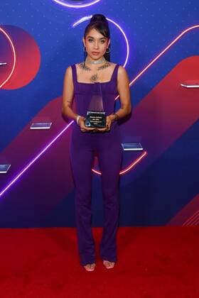 Photo provided by Telemundo showing Maria Becerra while celebrating her New Artist of the Year award at the 2022 Latin American Music Awards held this Thursday at the Michelob ULTRA Arena at the Mandalay Bay Resort and Casino in Las Vegas, Nevada. Latin American Music Awards 2022 !ACHTUNG: NUR REDAKTIONELLE NUTZUNG!  Copyright: xBryanxSteffyx USA7137 20220422-f14643147d7c51df95fbd15cb91d92ce84c35d2c