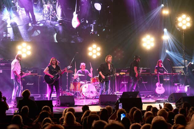 Chris Norman Band live at a concert of his Forever Tour at Theater am Aegi Hannover, 21 04 2022 Foto:xU.xStammx xFuturexImage