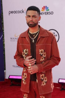 Jay Wheeler arrives for the 2022 Latin American Music Awards at Michelob ULTRA Arena at Mandalay Bay Resort and Casino in Las Vegas, Nevada on Thursday, April 21, 2022.  LAV20220421040 JAMESxATOA