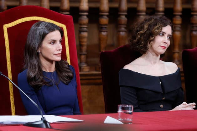 Spain s Queen Letizia and Madrid s regional President Isabel Diaz Ayuso (R) attend the Cervantes Award s gala ceremony at Alcala de Henares University in Madrid region, central Spain, 22 April 2022. Argentinian actress Cecilia Roth collected Cervantes Award on behalf of Uruguayan author Cristina Peri Rossi, who has been unable to be in the awarding ceremony due to her health condition. Cervantes Award s gala !ACHTUNG: NUR REDAKTIONELLE NUTZUNG!  Copyright: xBALLESTEROSx GRAF6021 20220422-50ca13627e30bbf991237d6e13063c3f4ab33726
