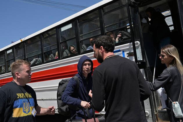 April 21, 2022, Tijuana, Baja California, Mexico: Ukrainian refugees waiting for their turn to get bused for processing to enter the U.S. at the Benito Juarez Sports Complex in Tijuana, Mexico on Thursday, April 21, 2022. ..The Biden Administration announced today that the United States will no longer accept Ukrainian refugees who arrive at the U.S.-Mexico border to seek asylum, instead they will proceeded directly when arriving only via Europe to the States...The move is expected to speed up the processing of applications for Ukrainian refugees and others fleeing war, but it will no longer routinely grant entry to anyone who shows up at the border which thousands have done so previously since the Russian invasion of Ukraine on February 24. - ZUMAm180 20220421_zip_m180_011 Copyright: xCarlosxA.xMorenox