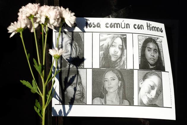 April 22, 2022, Mexico City, Mexico City, Mexico: Feminist activists put the photographs of women victims of femicide outside the Attorney General s Office, demanding justice for all of them and for young Debanhi Escobar Bazaldua, whose body was located after being missing for 13 days in the state of Nuevo Leon. On Apr 22, 2022 In Mexico City, Mexico. Mexico City Mexico - ZUMAe321 20220422_zia_e321_018 Copyright: xLuisxBarronx xEyepixxGroupx