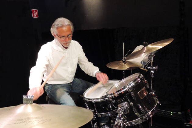 Der deutsche Jazz-Schlagzeuger Willy Ketzer im Oberhausener Gdanska. The German jazz drummer Willy Ketzer at the Gdanska, Oberhausen. Oberhausen NRW DEU;DE;GERMANY;DEUTSCHLAND;ALLEMAGNE