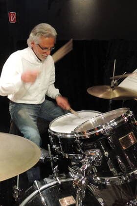 Der deutsche Jazz-Schlagzeuger Willy Ketzer im Oberhausener Gdanska. The German jazz drummer Willy Ketzer at the Gdanska, Oberhausen. Oberhausen NRW DEU;DE;GERMANY;DEUTSCHLAND;ALLEMAGNE