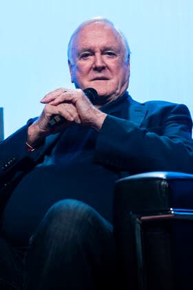 April 23, 2022, Calgary, Alberta, Canada: Actor John Cleese visits The Calgary Comic And Entertainment Expo without his iconic mustache Calgary Canada - ZUMAr123 20220423_zap_r123_005 Copyright: xBadenxRothx
