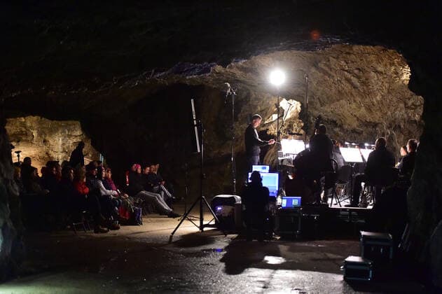 Tschechien, Konzert in einer Höhle in Brno Concert in a Cave as a Human Range of Streams and Rivers was organized by the Brno Contemporary Orchestra in the Vypustek Cave near Krtiny in Blansko, Czech Republic, on Sunday, April 24, 2022. (CTKxPhoto VaclavxSalek) CTKPhotoP2022042406327  sal 07