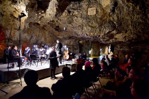 Tschechien, Konzert in einer Höhle in Brno Concert in a Cave as a Human Range of Streams and Rivers was organized by the Brno Contemporary Orchestra in the Vypustek Cave near Krtiny in Blansko, Czech Republic, on Sunday, April 24, 2022. (CTKxPhoto VaclavxSalek) CTKPhotoP2022042406329  sal 15