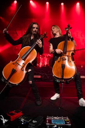 April 24, 2022, Calgary, Alberta, Canada: Perttu Kivilaakso and Eicca Toppinen of Apocalyptica perform in concert in in Calgary, Alberta. Calgary Canada - ZUMAr123 20220424_zap_r123_005 Copyright: xBadenxRothx