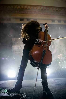 April 24, 2022, Calgary, Alberta, Canada: Perttu Kivilaakso of Apocalyptica perform in concert in in Calgary, Alberta. Calgary Canada - ZUMAr123 20220424_zap_r123_018 Copyright: xBadenxRothx