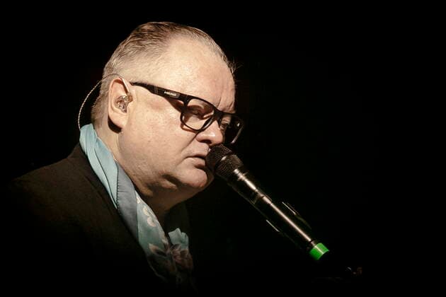 German rock poet, rock singer, writer, songwriter and musical lyricist Heinz Rudolf Kunze full name Heinz Rudolf Erich Arthur Kunze born 30 November 1956 during a performance as part of his Der Wahrheit die Ehre tour at the Altes Schlachthof Dresden