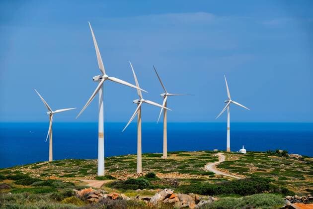  Green renewable alternative energy concept, wind generator turbines generating electricity. Wind farm on Crete island, Greece with small white church *** Green renewable alternative energy concept, wind generator turbines generating electricity Wind farm on Crete island, Greece with small white church Copyright: imageBROKER/DmitryxRukhlenko ibxdmr08260906.jpg