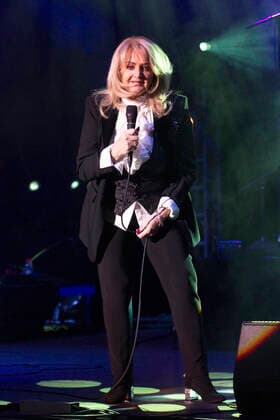 Bonnie Tyler live at a concert of her Celebrating 70 Years Birthday Tour at Friedrichstadt Palast Berlin, 25 04 2022 Foto:xC.xBehringx xFuturexImage