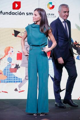 26-04-2022 Madrid Queen Letizia attend the 44th edition of the SM foundation awards for childen and youth literature, the steam boat and great angle, at the green courtyard Salamanca in Madrid. The SM Foundation promotes every year a children s book to encourage children to read. No Spain Â  Copyright: xPPEx