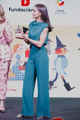 26-04-2022 Madrid Queen Letizia attend the 44th edition of the SM foundation awards for childen and youth literature, the steam boat and great angle, at the green courtyard Salamanca in Madrid. The SM Foundation promotes every year a children s book to encourage children to read. No Spain Â  Copyright: xPPEx