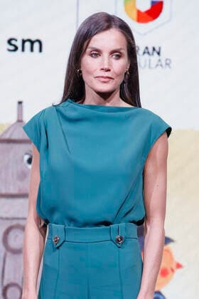 26-04-2022 Madrid Queen Letizia attend the 44th edition of the SM foundation awards for childen and youth literature, the steam boat and great angle, at the green courtyard Salamanca in Madrid. The SM Foundation promotes every year a children s book to encourage children to read. No Spain Â  Copyright: xPPEx