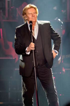 Howard Carpendale live at a concert of his 50 Years The Show of My Life Tour at the Swiss Life Hall Hannover, 27 04 2022 Foto:xU.xStammx xFuturexImage