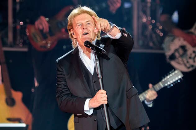 Howard Carpendale live at a concert of his 50 Years The Show of My Life Tour at the Swiss Life Hall Hannover, 27 04 2022 Foto:xU.xStammx xFuturexImage
