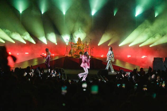 Photo IPP LiveMedia Tiziano Ballabio Verona 28 04 2022 concert of the musical group Maneskin In the center photo the singer Damiano David Italy Photo Press World Copyright 2022 Maneskin live at Arena di V  0
