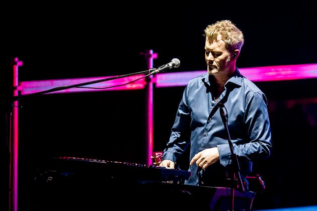 A-ha Konzert in Kopenhagen a-ha live on Copenhagen, Denmark Copenhagen, Denmark. 29th, April 2022. The Norwegian pop group a-ha performs a live concert at Royal Arena in Copenhagen. Here musician Magne Furuholmen is seen live on stage. Copenhagen Denmark  Copyright: xGonzalesxPhoto LassexLagonix