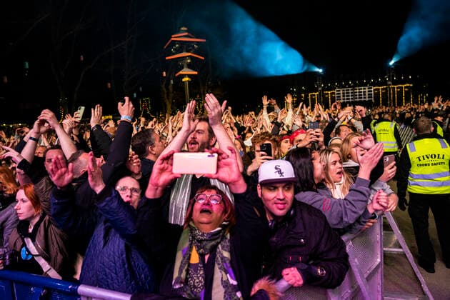 Der er fredagsrock i Tivoli, hvor det danske band Aqua giver koncert, fredag den 29. april 2022. , Copenhagen *** There is Friday rock in Tivoli, where the Danish band Aqua gives a concert, Friday 29 April 2022, Copenhagen  Copyright: MartinxSylvestx COP10672 spdk20220429-232055-L