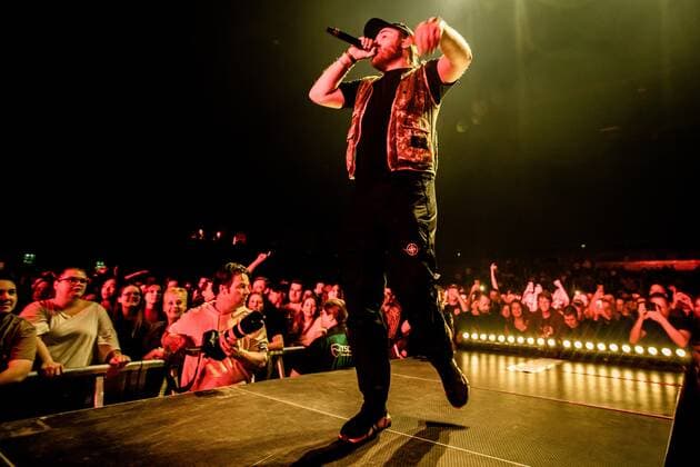 2022 04 30 19 39 59 AMSTERDAM Rapper Donnie during his concert in AFAS Live The rapper was later joined during the performance by guest artists such as Rene Froger, Frans Duijts, Willie Wartaal and Vjeze Fur ANP PAUL BERGEN netherlands out belgium out  Copyright: xx x447841154x originalFilename: 447841154.jpg