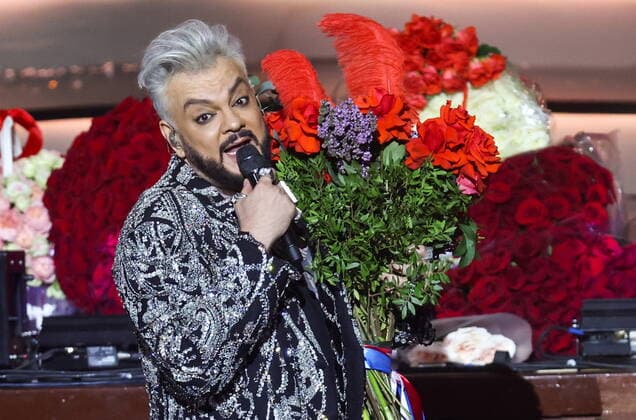 MOSCOW, RUSSIA â€“ APRIL 30, 2022: Singer Filipp Kirkorov performs during a concert titled Gold 55. The greatest hits marking his 55th birthday at the State Kremlin Palace. Vyacheslav Prokofyev TASS  TS12F3BC