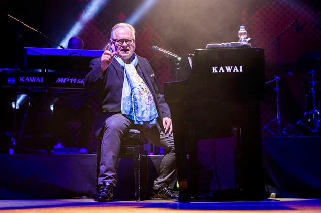 Heinz Rudolf Kunze with band live at a concert of his Der Wahrheit die Ehre Tour at Thüringenhalle Erfurt, 30 04 2022 Foto:xM.xKremerx xFuturexImage