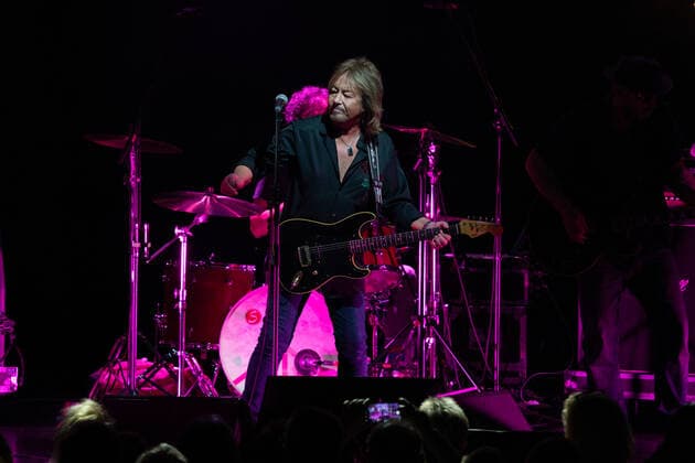 Chris Norman Band live 2022 30 04 2022 The British singer songwriter Chris Norman Band live on his Forever Tour 2022 Frankfurt Jahrhunderthalle Hessen