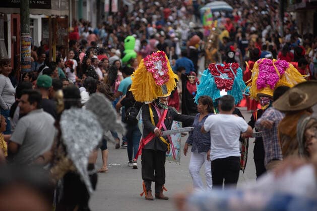 May 1, 2022: Thousands of people celebrate the traditional Carnival of the Boneteros in the town of Tuzamapan, Veracruz. This carnival is over 100 years old and is celebrated at the end of the cane cutting season. - ZUMAqp1_ 20220501_zip_qp1_019 Copyright: xHectorxAdolfoxQuintanarxPerezx