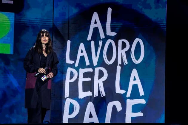 May 2, 2022, Roma, Italia: Italian actress, TV host and singer Ambra Angiolini performs on stage during the traditional May Day Concert at San Giovanni Square in Rome, Italy, 01 May 2022. ANSA ANGELO CARCONI Roma Italia  - ZUMAa110 20220502_zaf_a110_002 Copyright: xAngeloxCarconix