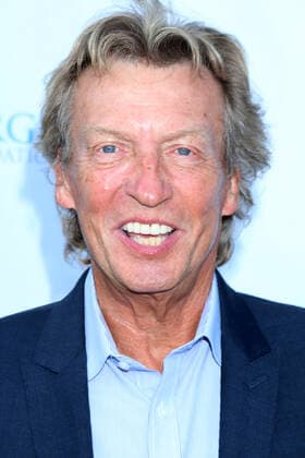 LOS ANGELES - MAY 1: Nigel Lythgoe at the George Lopez Foundation s 15th Annual Celebrity Golf Tournament - Pre-Party at Baltaire Restaurant on May 1, 2022 in Brentwood, CA  Copyright: xHutchinsxPhotox xipa-agency.netx x 2022xKathyxHutchinsx xHutchinsx