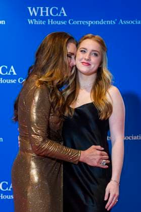 April 30, 2022, Washington, District of Columbia, USA: Actress Brooke Shields, left, and Rowan Francis Henchy arrive for the 2022 White House Correspondents Association Annual Dinner at the Washington Hilton Hotel on Saturday, April 30, 2022. This is the first time since 2019 that the WHCA has held its annual dinner due to the COVID-19 pandemic Washington USA - ZUMAs152 20220430_zaa_s152_104 Copyright: xRodxLamkeyx