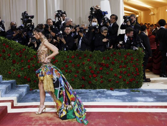 Emily Ratajkowski arrives on the red carpet for The Met Gala at The Metropolitan Museum of Art celebrating the Costume Institute opening of In America: An Anthology of Fashion in New York City on Monday, May 2, 2022.  NYP20220502257 JOHNxANGELILLO