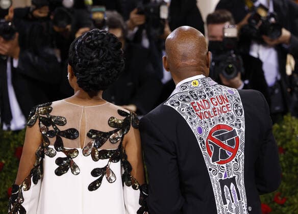 Entertainment Themen der Woche KW18 Entertainment Bilder des Tages Tracey Collins and New York City Mayor Eric Adams arrive on the red carpet for The Met Gala at The Metropolitan Museum of Art celebrating the Costume Institute opening of In America: An Anthology of Fashion in New York City on Monday, May 2, 2022.  NYP20220502330 JOHNxANGELILLO