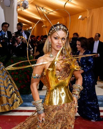 Natasha Poonawalla arrives on the red carpet for The Met Gala at The Metropolitan Museum of Art celebrating the Costume Institute opening of In America: An Anthology of Fashion in New York City on Monday, May 2, 2022.  NYP20220502175 JOHNxANGELILLO