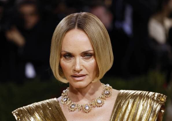 Amber Valletta arrives on the red carpet for The Met Gala at The Metropolitan Museum of Art celebrating the Costume Institute opening of In America: An Anthology of Fashion in New York City on Monday, May 2, 2022.  NYP20220502253A JOHNxANGELILLO