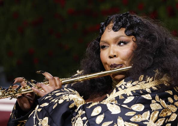 Lizzo arrives on the red carpet for The Met Gala at The Metropolitan Museum of Art celebrating the Costume Institute opening of In America: An Anthology of Fashion in New York City on Monday, May 2, 2022.  NYP20220502219 JOHNxANGELILLO