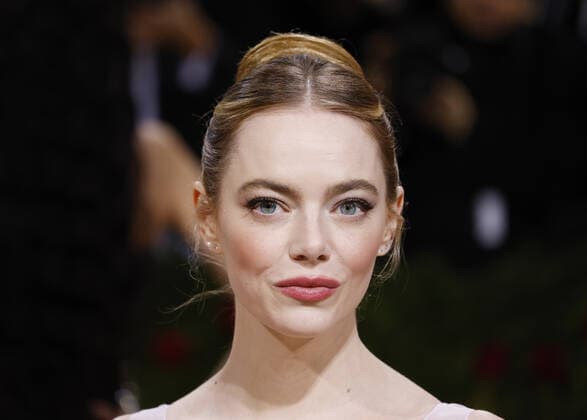 Emma Stone arrives on the red carpet for The Met Gala at The Metropolitan Museum of Art celebrating the Costume Institute opening of In America: An Anthology of Fashion in New York City on Monday, May 2, 2022.  NYP20220502317 JOHNxANGELILLO