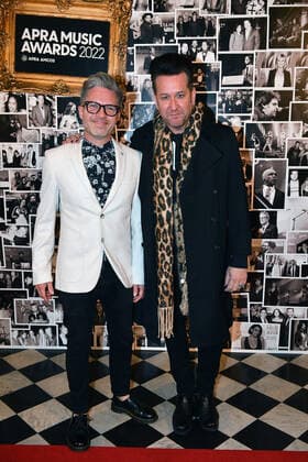 2022 APRA MUSIC AWARDS, Joel Quartermain (left) and Kav Temperly during the 2022 APRA Music Awards at Melbourne Town Hall in Melbourne, Tuesday, May 3, 2022. ( NO ARCHIVING, EDITORIAL USE ONLY, NO USE IN BOOKS WITHOUT CONSENT MELBOURNE VIC AUSTRALIA  Copyright: xJAMESxROSSx 20220503001654538626