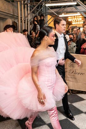 NY: Met Gala 2022 departures from The Pierre hotel Tessa Thompson wearing dress by Wes Gordon for Carolina Herrera departs The Pierre Hotel for the 2022 Met Gala on a theme In America: An Anthology of Fashion with dress code calls for gilded glamour New York New York United States Copyright: LevxRadin