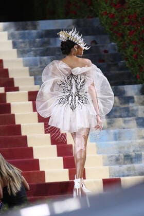 May 2, 2022, New York, NY, USA: WINNIE HARLOW attends the 2022 Met Gala, celebrating Ã¢â‚¬oeIn America: An Anthology of FashionÃ¢â‚¬Â.The Metropolitan Museum of Art, NYC.May 2, 2022. New York USA - ZUMAms4_ 20220502_zaf_ms4_035 Copyright: xSoniaxMoskowitzxGordonx